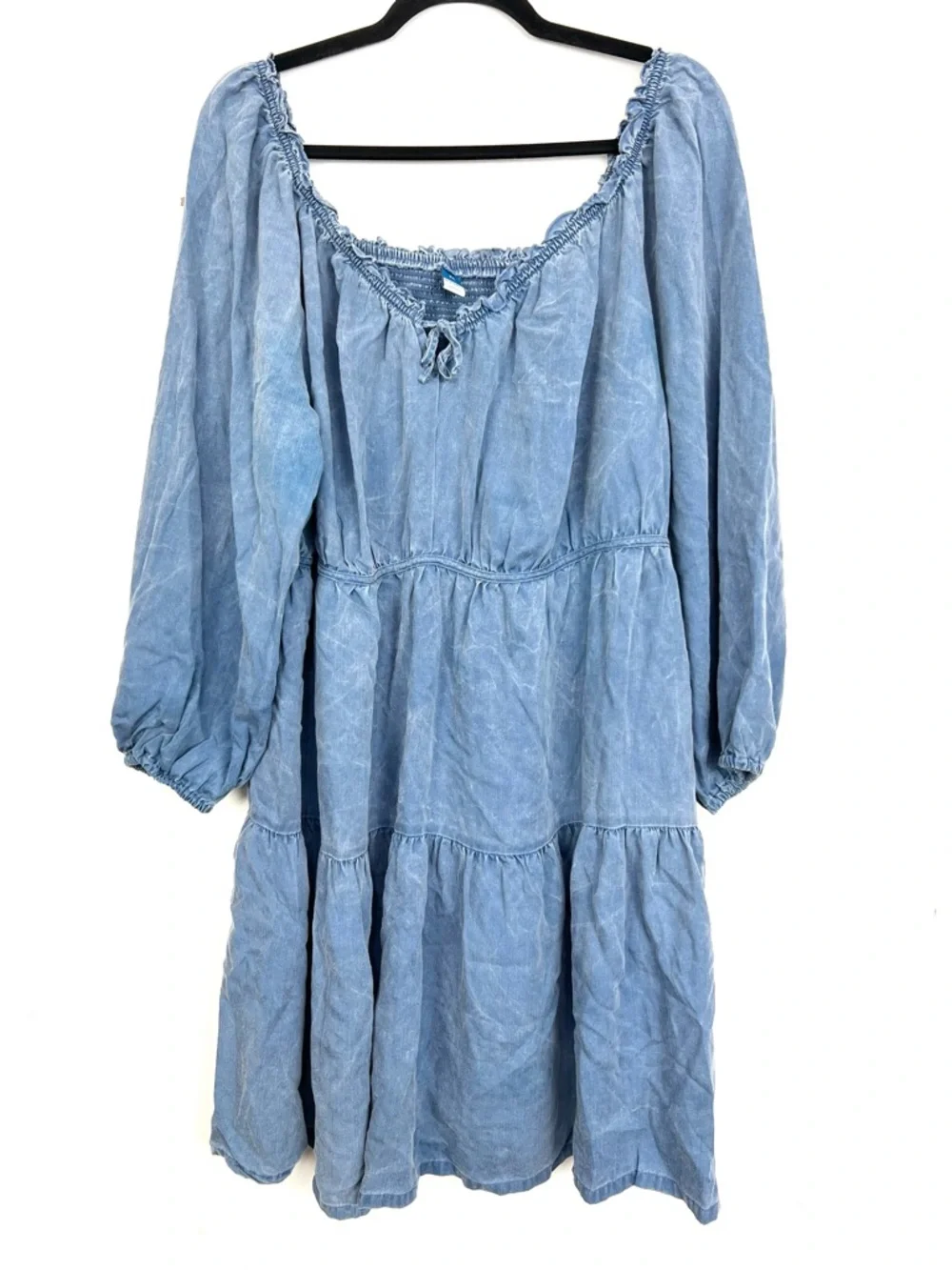 Old Navy Chambray Tiered Babydoll Dress‎ Balloon Sleeve Blue Smocked Back 2X - Picture 2 of 6